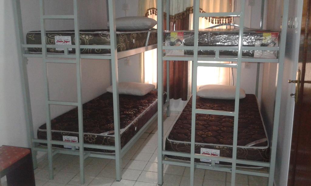 Pondok Heras Suite Jakarta Extérieur photo